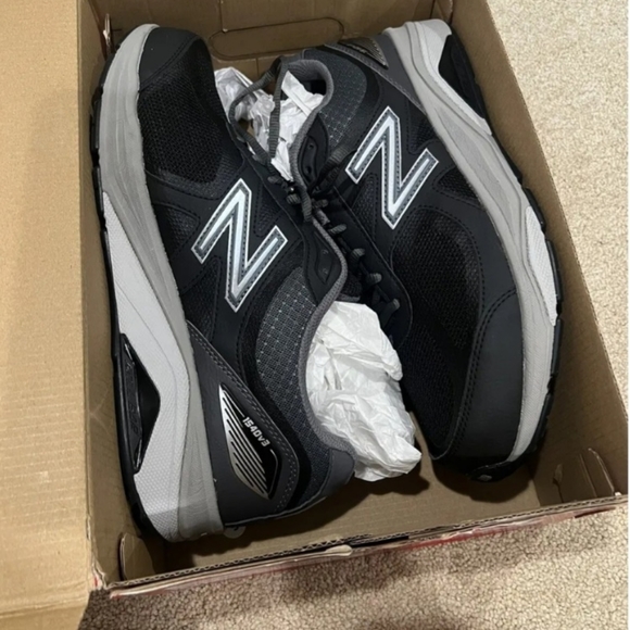 New balance men running shoes - Picture 3 of 3